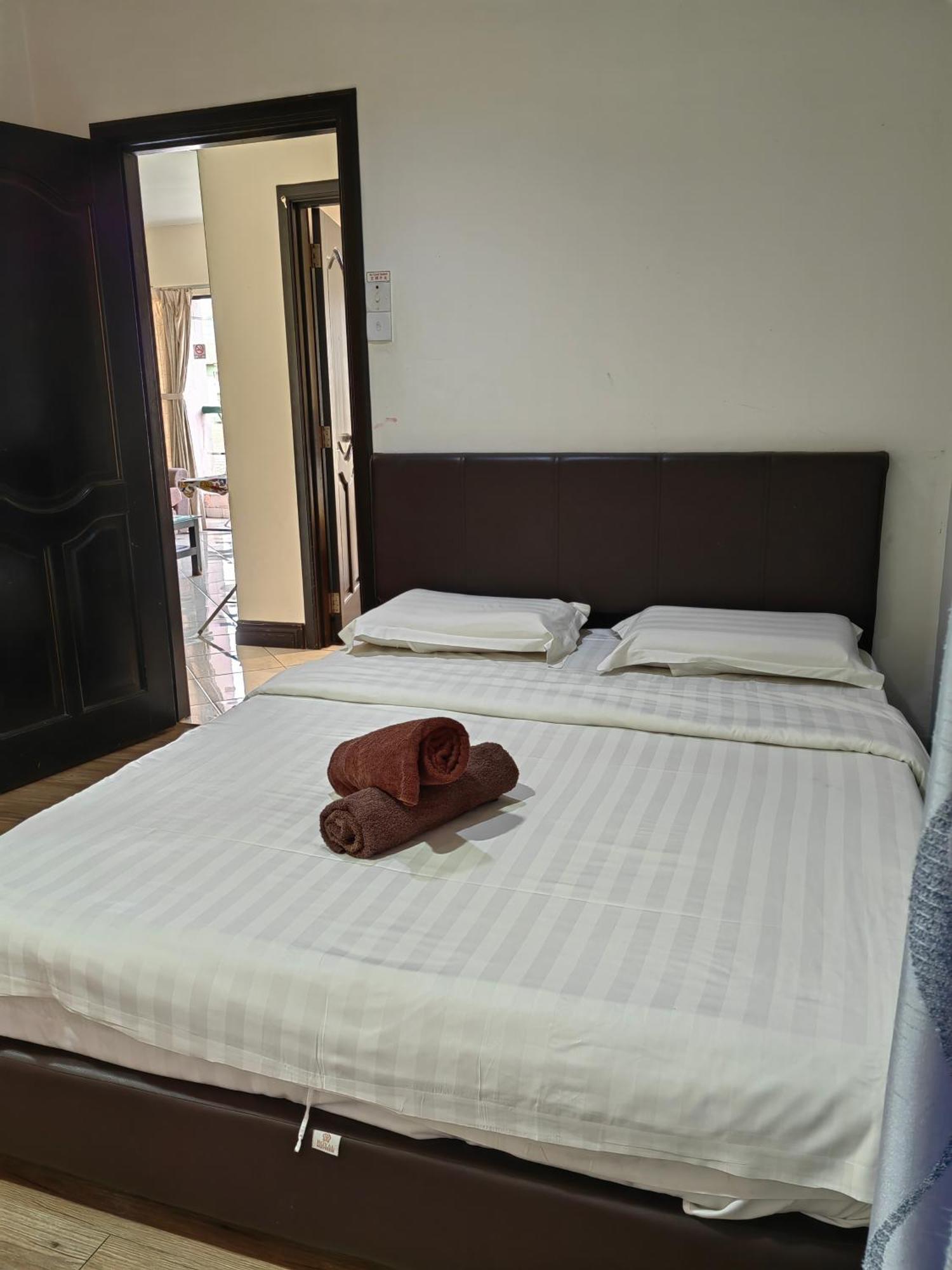 Town Condo - Marina Court Kota Kinabalu Esterno foto