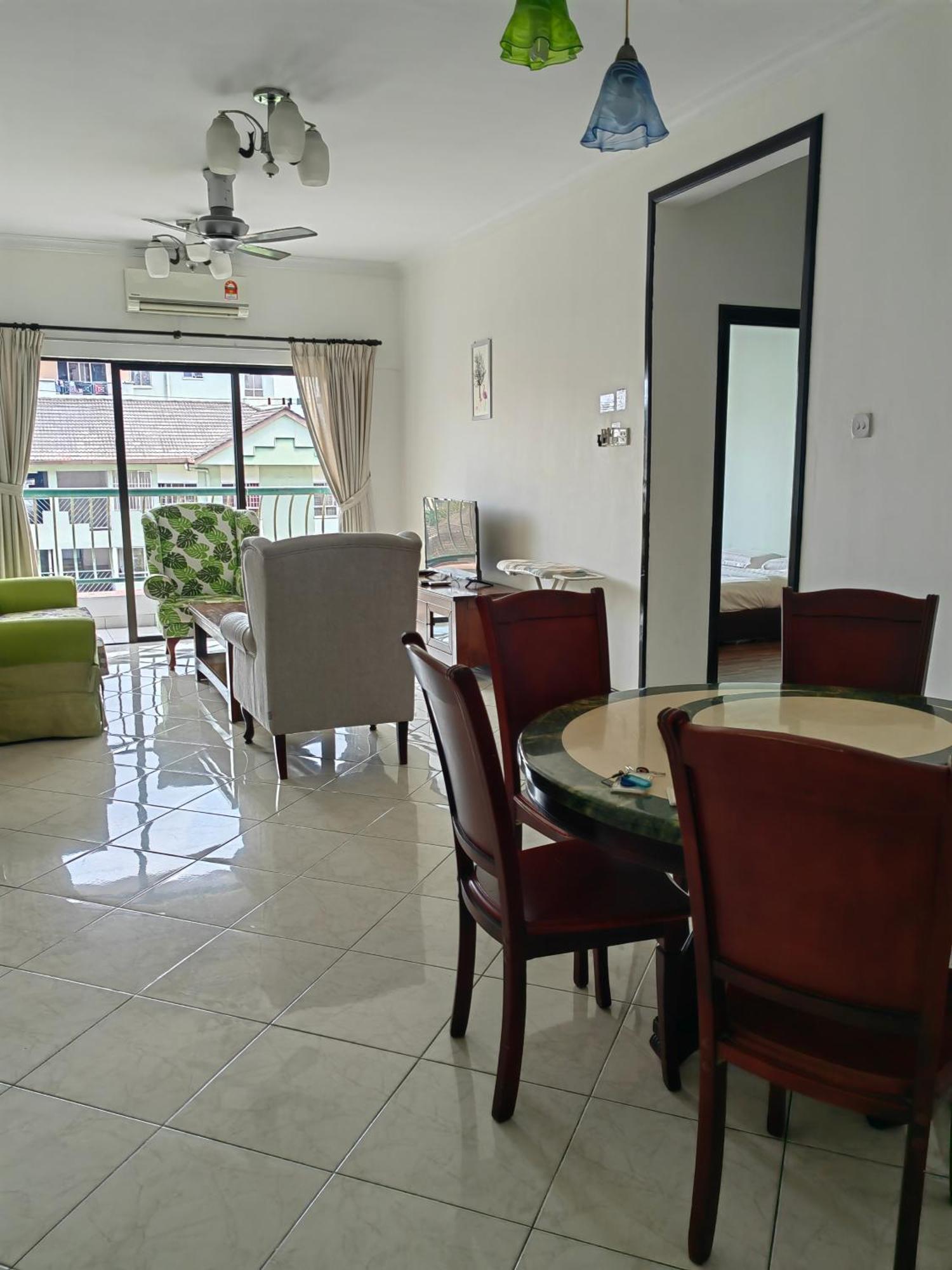 Town Condo - Marina Court Kota Kinabalu Esterno foto