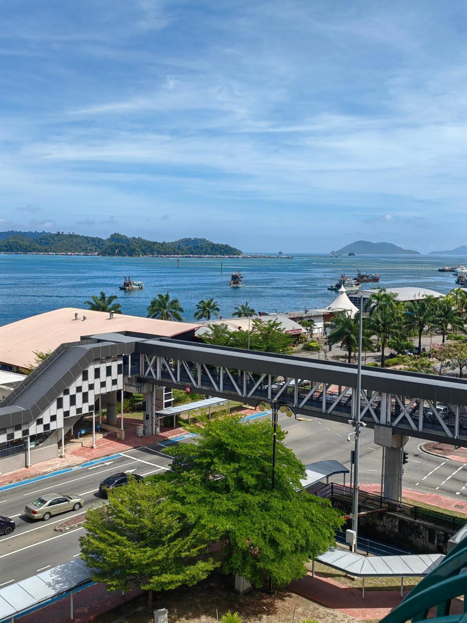 Town Condo - Marina Court Kota Kinabalu Esterno foto