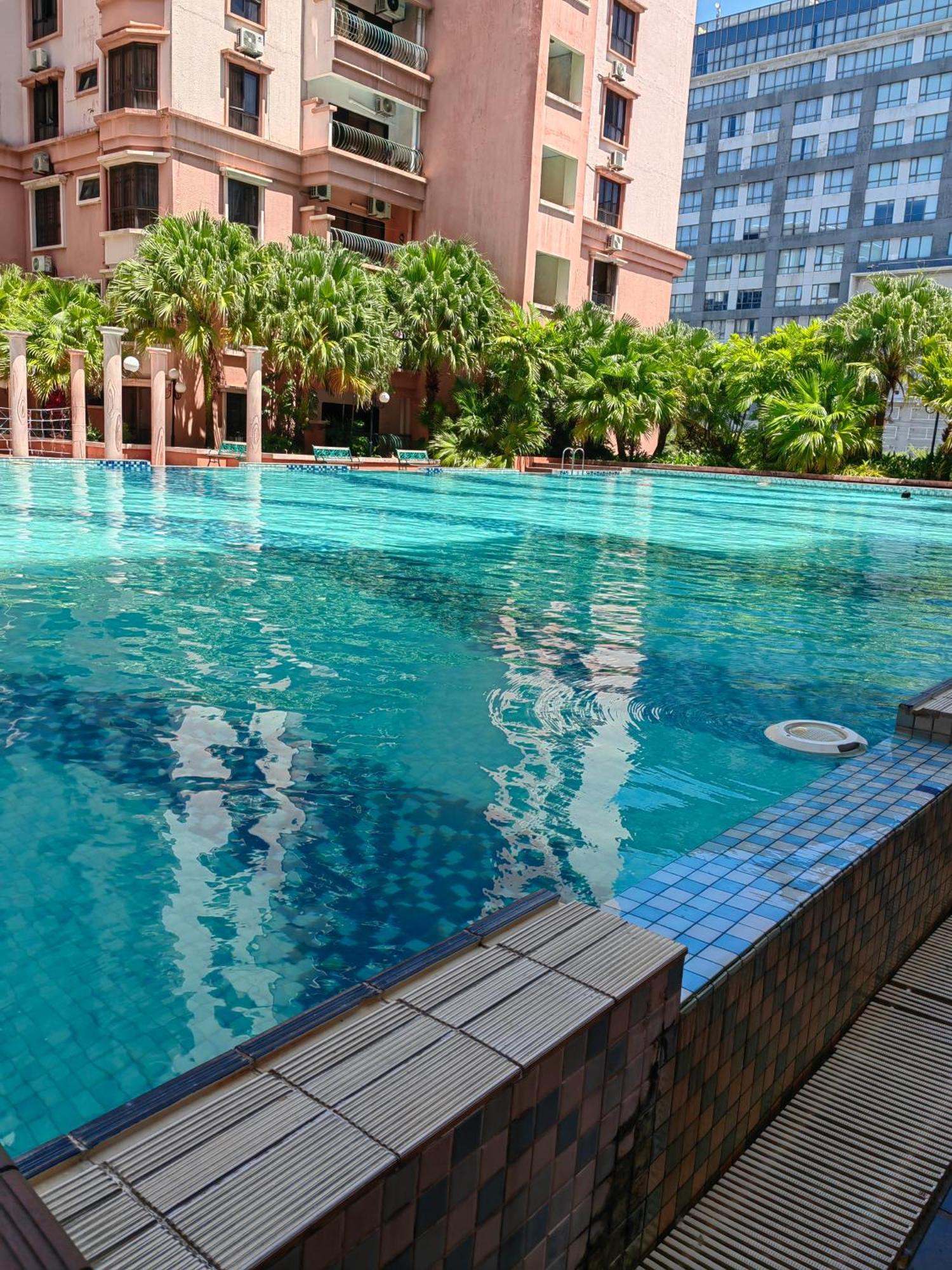 Town Condo - Marina Court Kota Kinabalu Esterno foto
