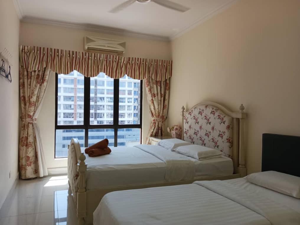 Town Condo - Marina Court Kota Kinabalu Esterno foto