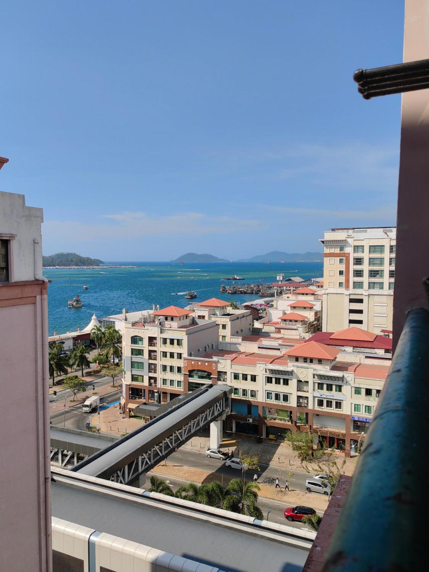 Town Condo - Marina Court Kota Kinabalu Esterno foto
